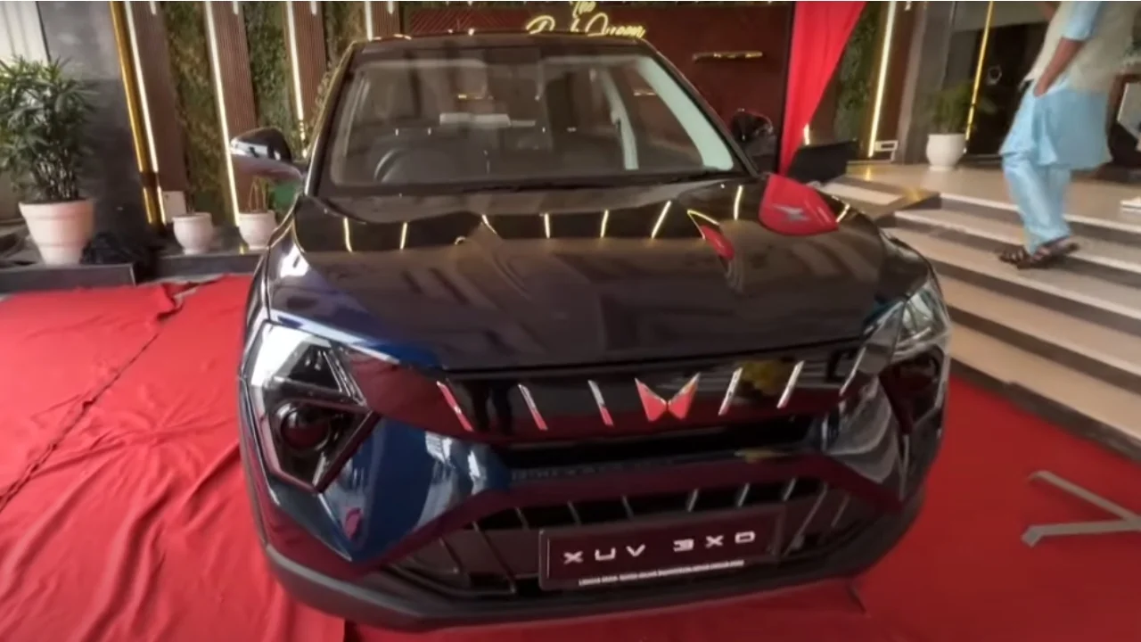 mahindra xuv300 mini scorpio